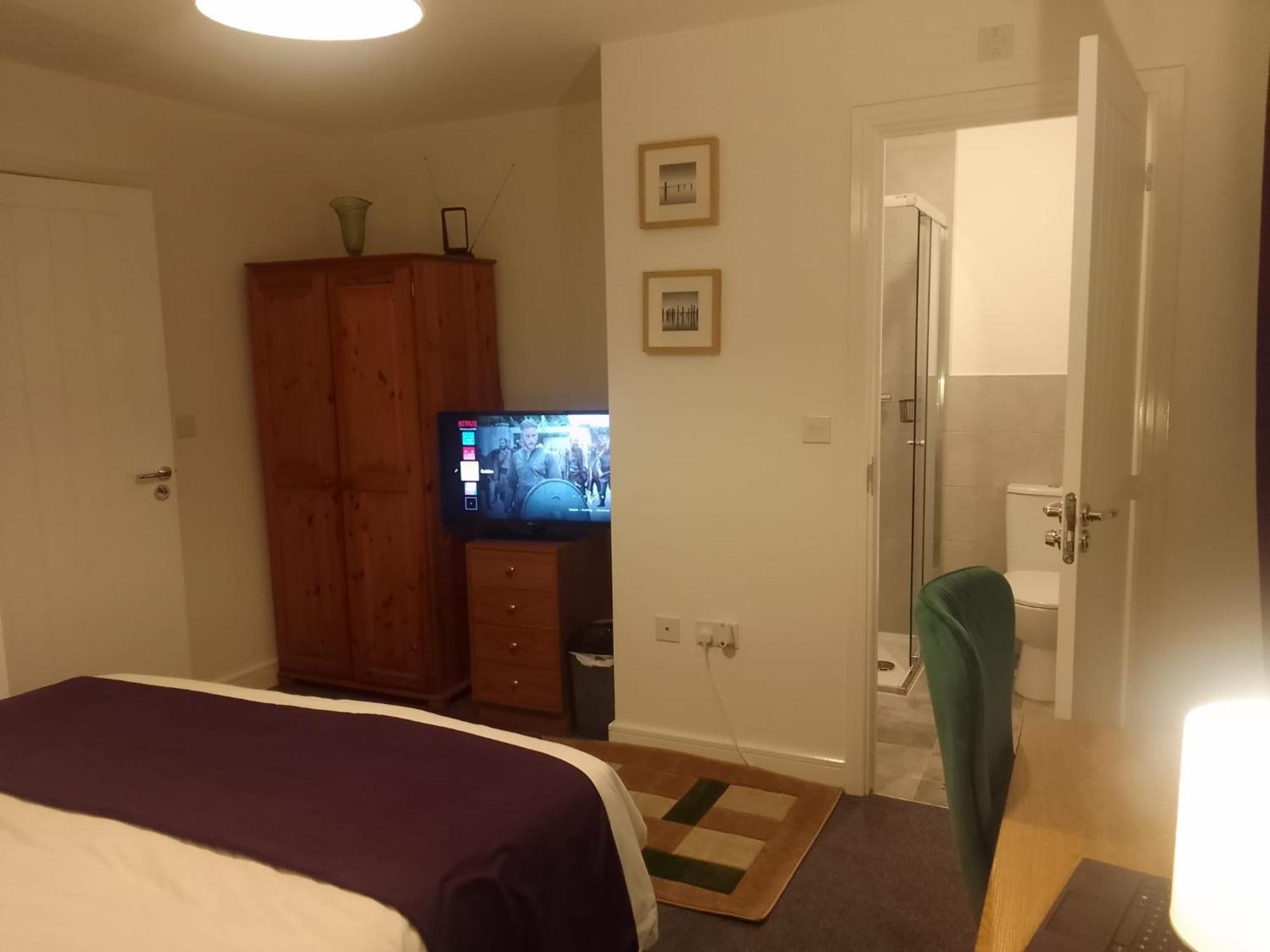 Cosy Stay In Walsall By Ideal Home Bloxwich Eksteriør billede