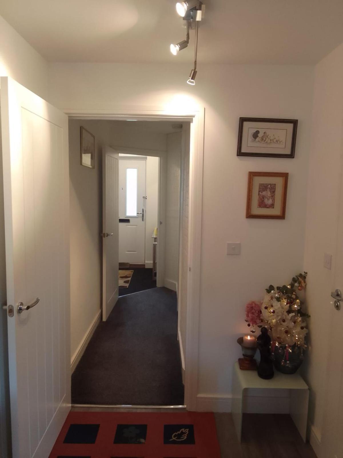 Cosy Stay In Walsall By Ideal Home Bloxwich Eksteriør billede