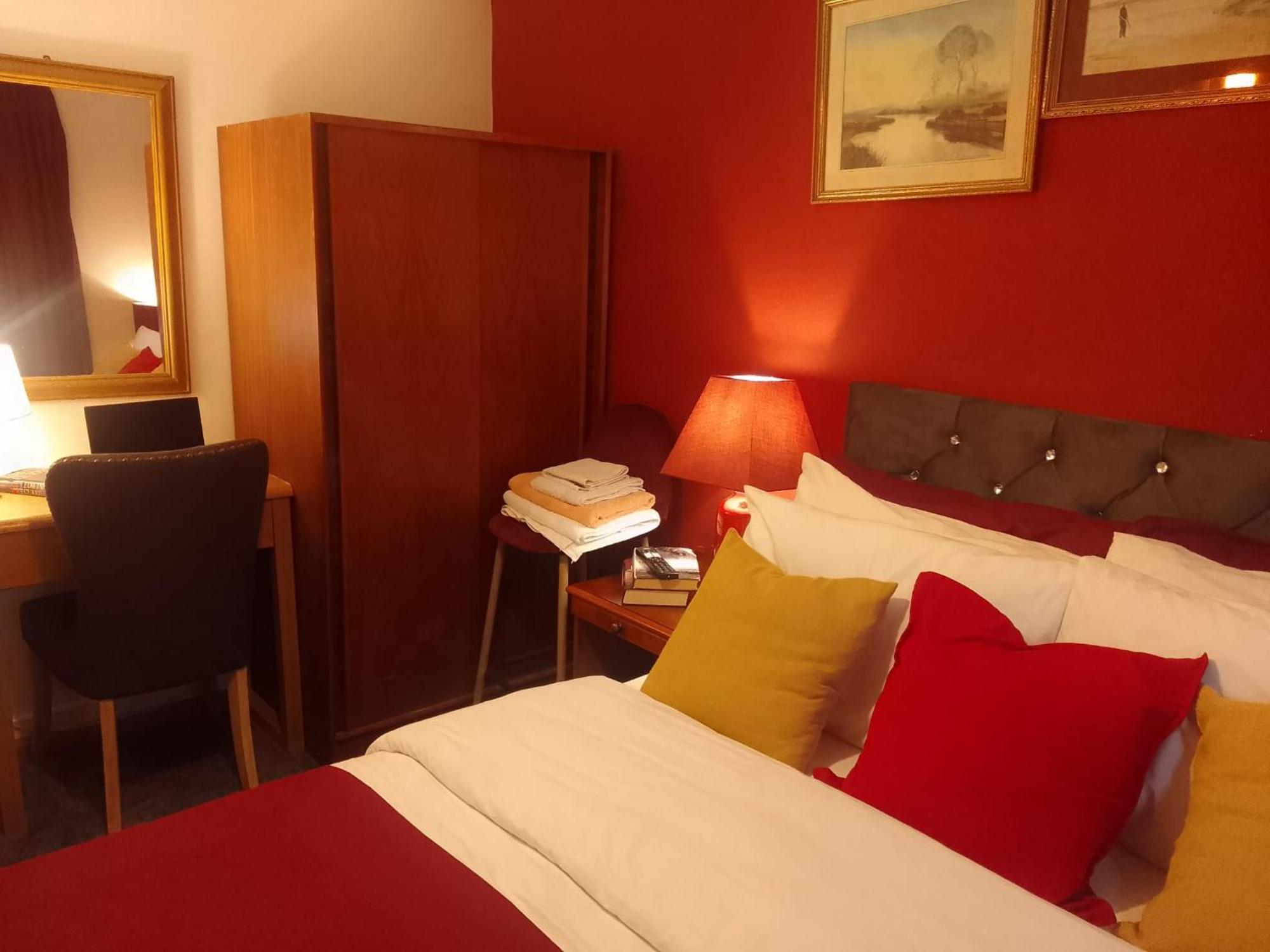 Cosy Stay In Walsall By Ideal Home Bloxwich Eksteriør billede