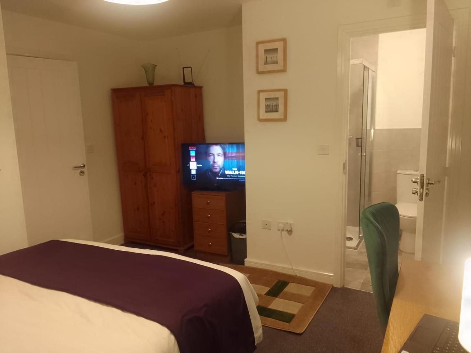 Cosy Stay In Walsall By Ideal Home Bloxwich Eksteriør billede
